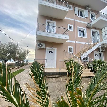 Vangjelis Hotel Himarë Exterior foto